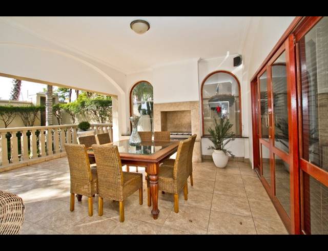 4 BEDROOM HOUSE FOR SALE IN KHYBER ROCK